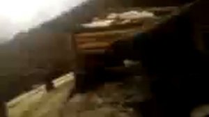 Лесовоз Урал провалился в речку ч4