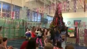 ТАНЕЦ НА НОВЫЙ ГОД. ВЫПУСК 2020 ? Руки Вверх-крошка моя.