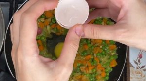 Очень вкусное приготовления риса - Жареный рис по Тайски с яйцом, морковью и горошком