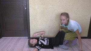 Йога челлендж . Повторяем за куклами . Часть 2 .