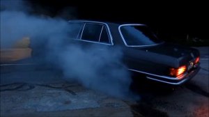 Mercedes 350 S burnout w116 1972