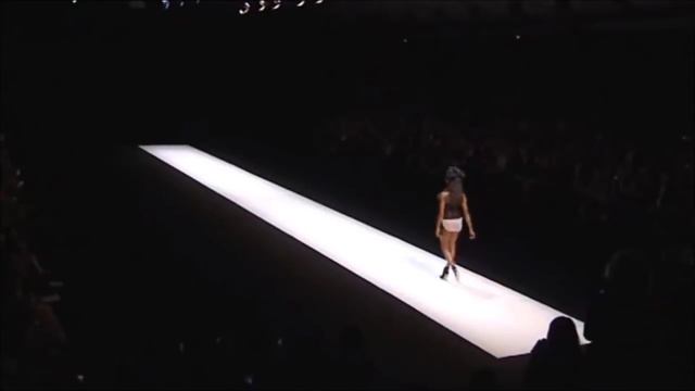 Naomi Campbell Vs Kendall Jenner