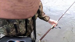 Рыбалка на хариуса в реке Анюй в июне 2022 года. Хабаровский край. Поймали кучу клещей.