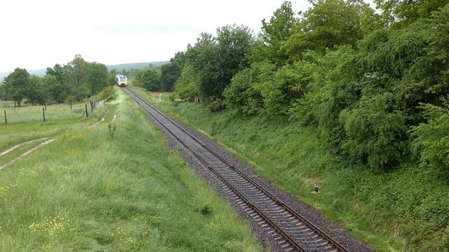 🚆Работа дворников этого дизель-поезда никого не оставит равнодушным) | Diesel train DPKr3-001 смотреть онлайн