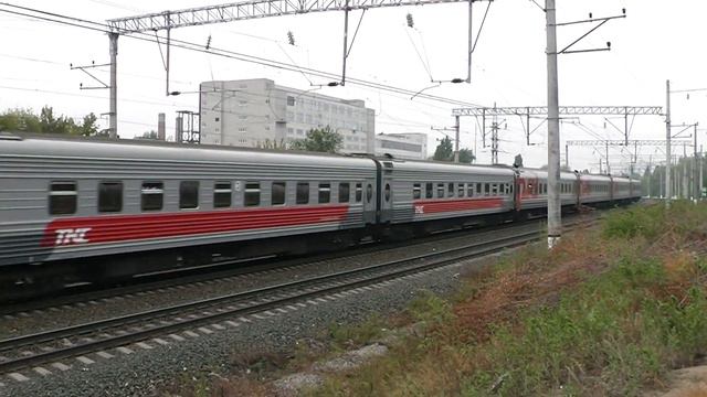 [RZD] ЭП1-074 с поездом Москва-Саратов [HD Video] смотреть онлайн