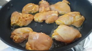 Куриные бедра в сметанном соусе