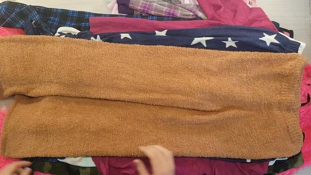 08306 Fleece Nightwear (Флисовая ночная одежда)№6 12,75 кг 10,20€ за кг 47 ед смотреть онлайн