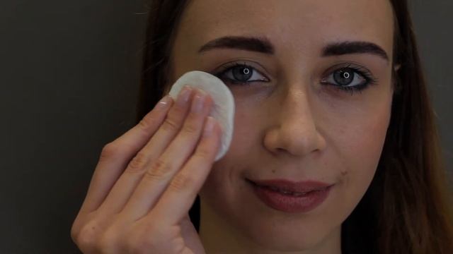 Восстанавливающая мицелярная вода для снятия макияжа HERLA