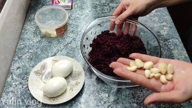 САЛАТ ЗА 2 МИНУТЫ ИЗ ОБЫЧНОЙ СВЕКЛЫ смотреть онлайн