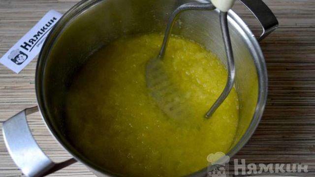 Тыквенная каша с рисом и курагой на молоке