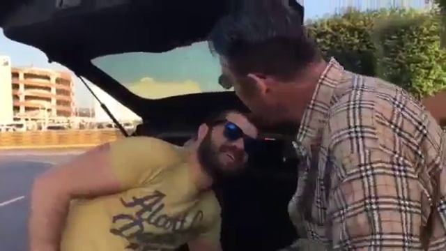 Napoli airport Thankyou to Antony from hotel de Rosa as we arrive at Napoli airport Italy from Pomp смотреть онлайн