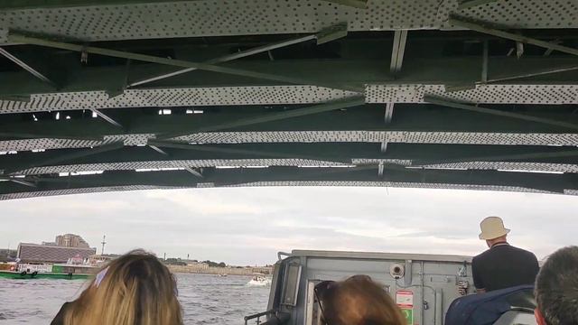 LifeNika наша прогулка по рекам и каналам Санкт-Петербурга смотреть онлайн