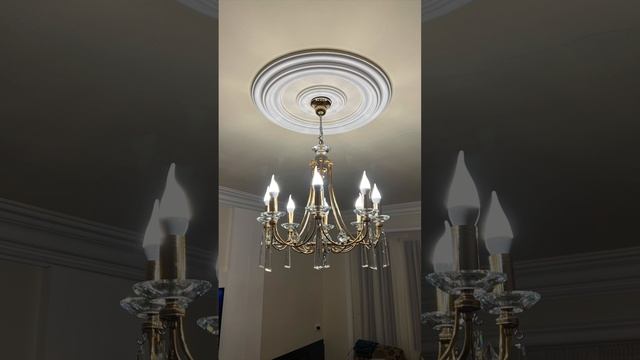 Не клейте защитное стекло на камеру