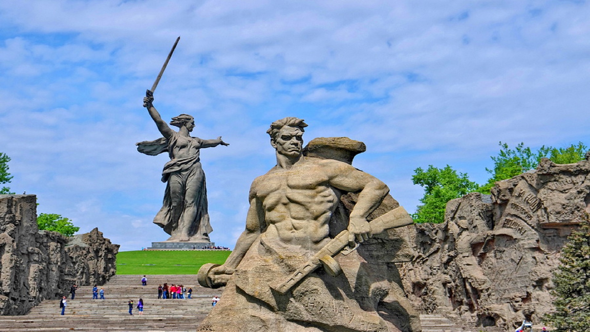 Сталинград город герой год. Музей-заповедник Сталинградская битва Мамаев Курган. Волгоград Родина мать Мамаев Курган Сталинградская битва. Музей на Мамаевом Кургане в Волгограде. Мамаев Курган памятники Сталинградской битвы в Волгограде.