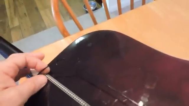 Easy Way To Hang a Guitar On The Wall-Decorative Purposes смотреть онлайн