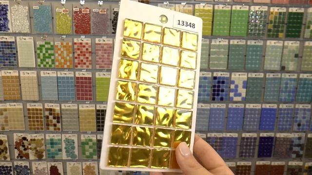 Стеклянная золотая мозаика 20х20мм (имитация)