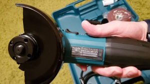 Распаковка - Профессиональная угловая шлифмашина Makita GA5030K
