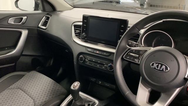 KIA XCEED - LG20OTM смотреть онлайн