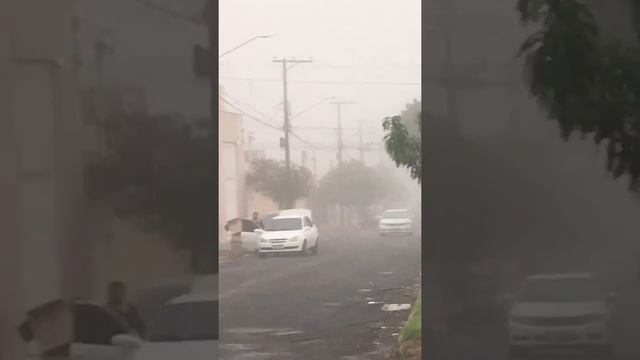 Quanta neblina hoje cedo. Av Teotônio Vilela Assis SP