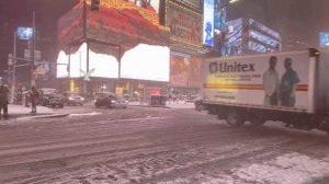 Walking New York First Major Snowfall Of 2022 - Times Square , Rockefeller Center