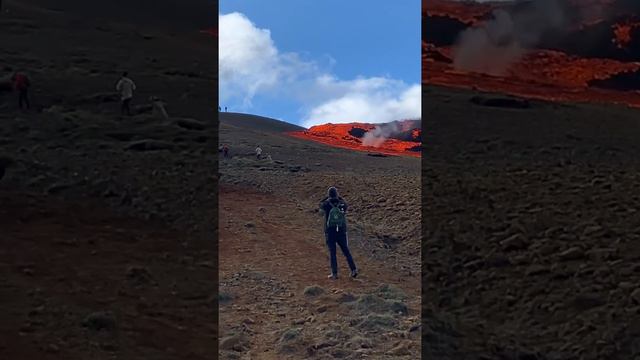 Lava gushing down just minutes after where we were standing.06/15 Fagradalsfjall volcano (Iceland)