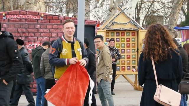 Новогодний ПРАНК! смотреть онлайн