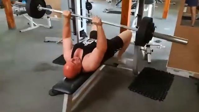 Tadek Siłacz - Nowy Rekord | Triceps 8 powtórzeń 75KG | Weteran 64 lat смотреть онлайн