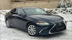 Гибридный бизнес седан. Lexus ES300h. Псков.