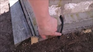 Как обустроить скважину на воду своими руками. Обзор, видео и фото.
