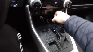 Toyota Rav 4 2020, как отключить электронный стояночный тормоз, в автоматическом и ручном режиме