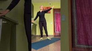 2. Силовая тренировка с элементами балета+нужны гантели.