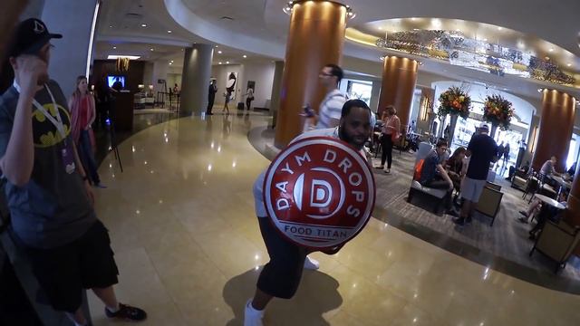 Vidcon 2016 and Titan Shield Delivery смотреть онлайн