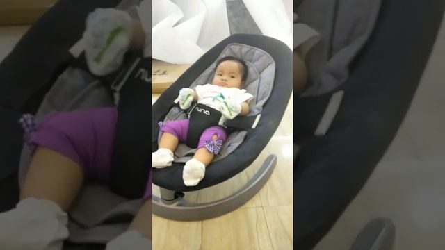 bouncer nuna leaf
Nuna kursi goyang bayi смотреть онлайн