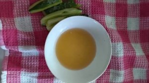 мед с огурцом или огурец с медом?))))