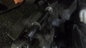 Ремонтируем два гидроцилиндра телескопа манипулятора СОЛОМБАЛЕЦ СФ-85С на ломовозе КАМАЗ