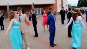 Танец выпускников СШ №1 г. Докшицы