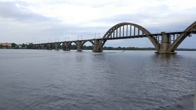 Набережная Днепра. Город Днепр. смотреть онлайн