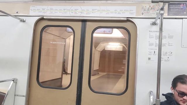 "Первое видео в 2024 году" Поездка на Номерном 81.714.5М от Физтеха до Зябликово (01.01.2024) смотреть онлайн