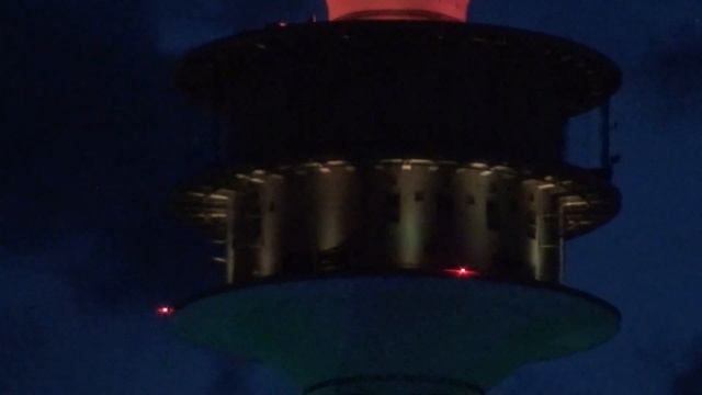 München - Olympiaturm am 23.06.2021 #GERHUN #EURO2020 #Regenbogenfarben #Regenbogen #LOVEWINS смотреть онлайн