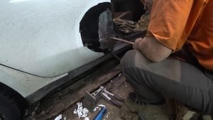 Рихтовка порога и двери Киа Сид. Kia Ceed body repair
