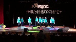 Общий танец с зонтами