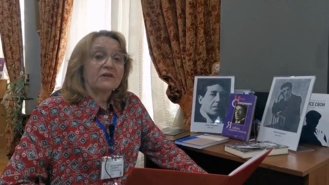Вокруг и около поэзии / Игорь Северянин