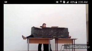 Неудачный фокус с распиливанием.