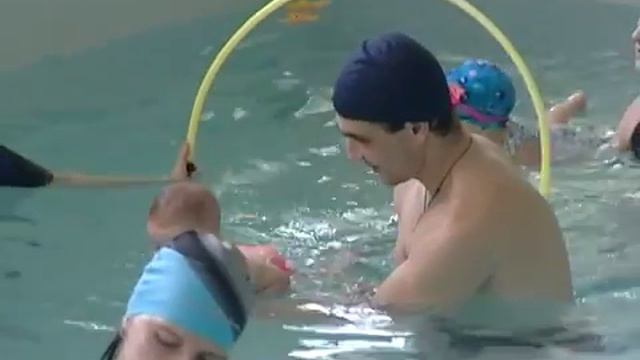 Урок плаванья для малышей 27 11 14 смотреть онлайн