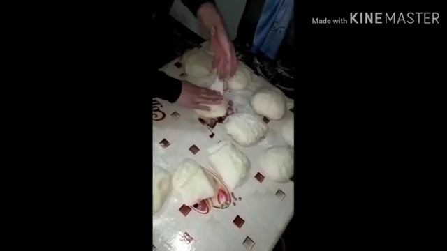 Булочки со сгушенкой,нежная начинка с варёной сгущенкой, Рецепт булочек смотреть онлайн