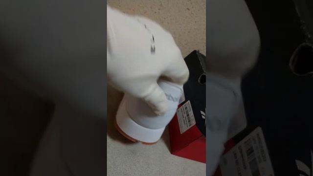 кроссовки белые Reebok 40.5 смотреть онлайн