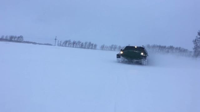 ВЕЗДЕХОД-"ТАНК" ПО СНЕГУ.. смотреть онлайн