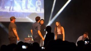 Дженсен Эклз танцует. |Jensen Ackles dancing. (Supernatural).