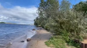 POV : Набережная Менделеева в Дубне . Пляж в институтской части