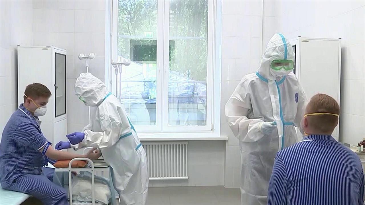 В России зафиксирован новый минимум выявленных случаев коронавируса - 4676 диагнозов
